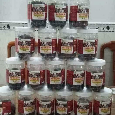 HÀ THỦ Ô ĐỎ MẸ KEN-Loại có thành phần đậu đen xanh lòng giảm nóng trong hộp 500gr