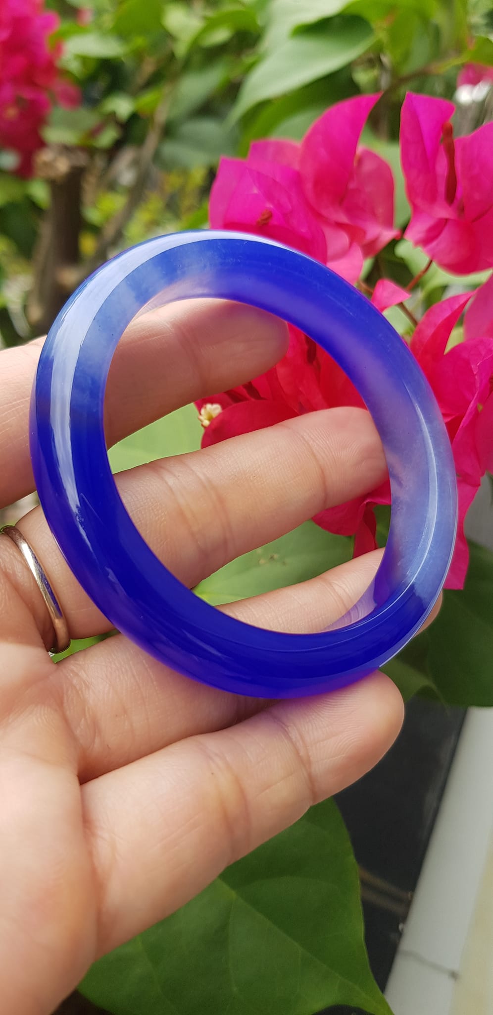 Vòng tay Nữ Bản Hẹ Đá Mã Não Xanh Dương Đậm nhạt 1 bên đều đẹp Vòng tay Ni 52mm x Cao 11mm x dầy 8mm Nữ mệnh Thủy mệnh môch 50kg - 54kg đeo ạ