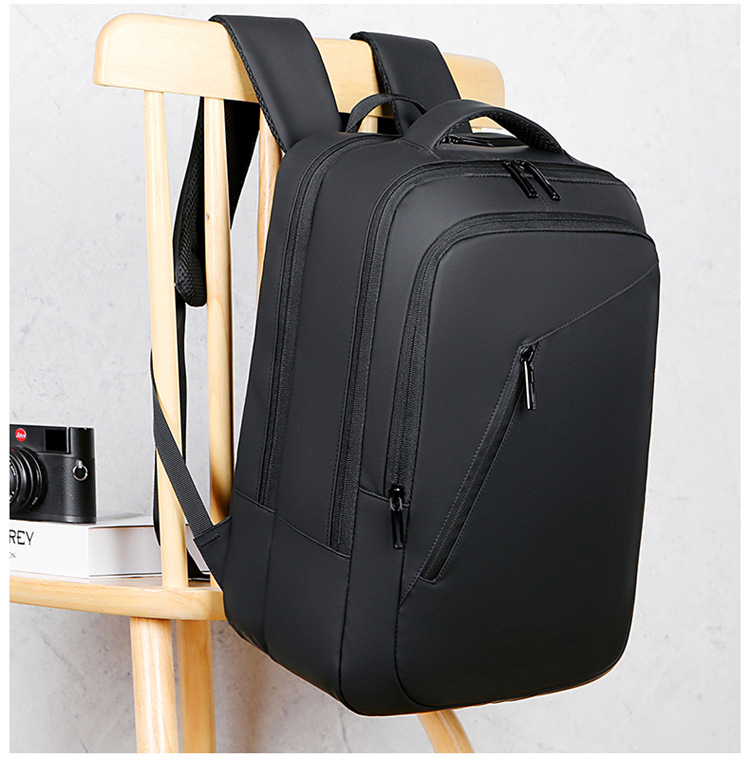 Balo laptop (15.6 inch) phong cách hiện đại - BEE GEE BLLT5597