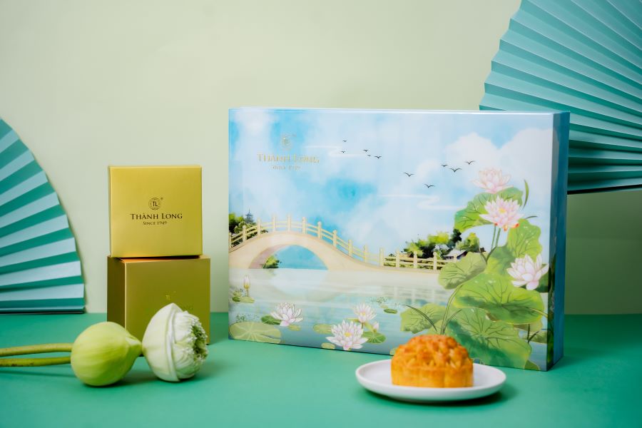 Hộp bánh trung thu cao cấp tráng gương 2 trứng 220g - Trường Phúc - Thành Long - 880G - TẶNG 1 HỘP TRÀ - Việt Nam