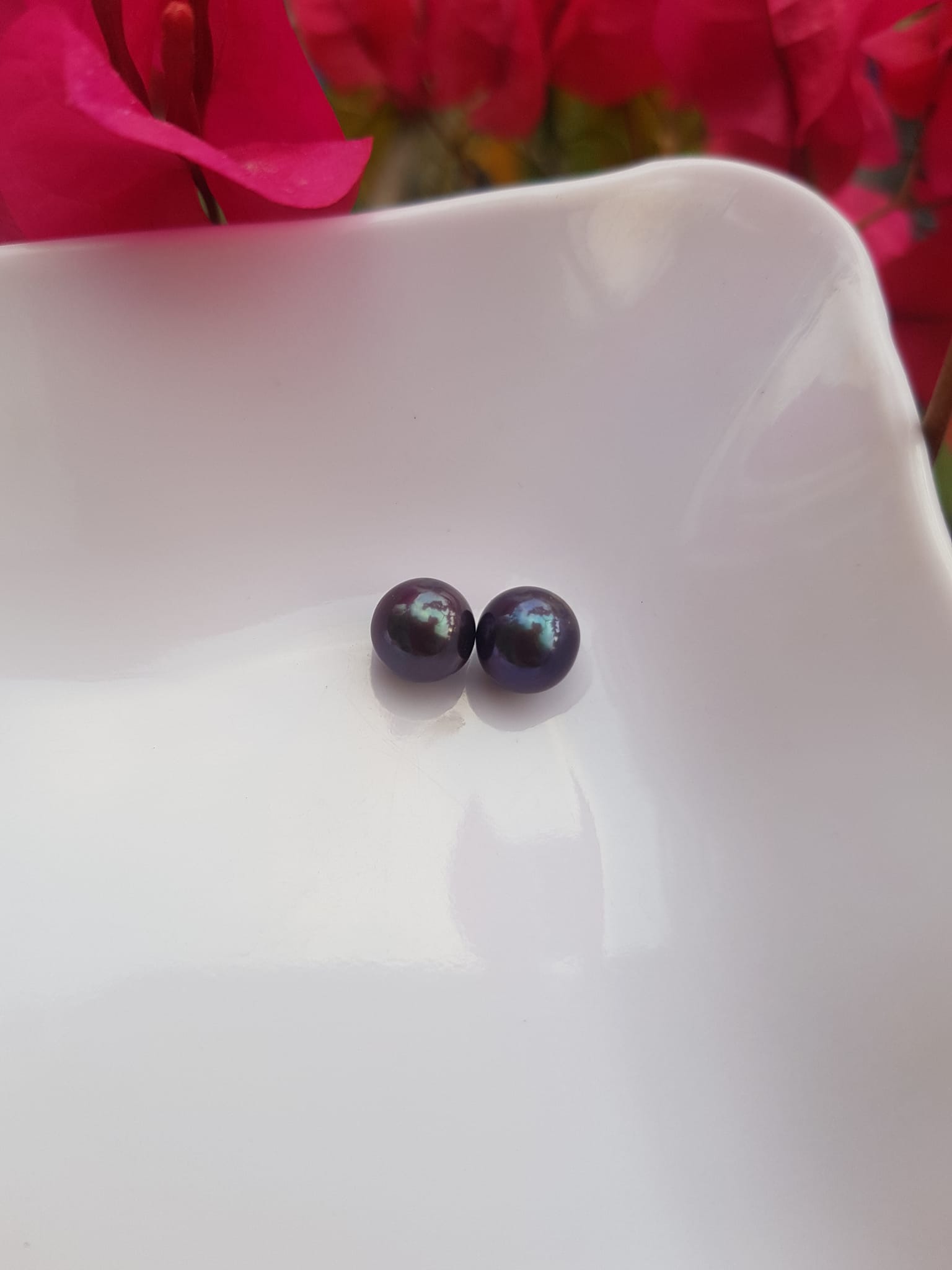 Đôi Bông Tai Ngọc Trai Cao Cấp Màu đen xám Size 7mm tự nhiên Mệnh thủy mộc Nữ về bọc làm đôi bông tai vàng đeo cực kỳ xinh ạ