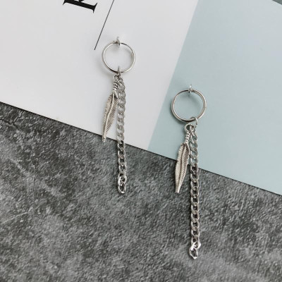 Bông tai nam nữ kẹp vành bắt trend thần tượng
