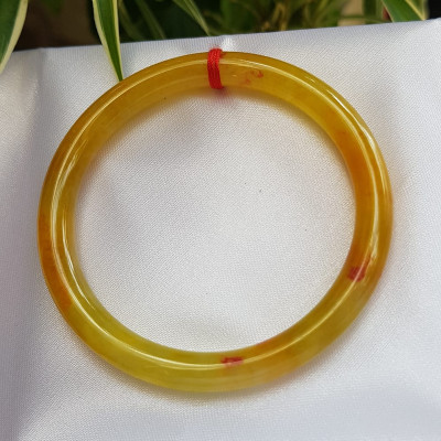 Vòng tay nữ đá Cẩm thạch Vàng Anh Tươi  sáng bóng mới đẹp quá các Chị Em ơi Ni nhỏ 48mm x cọng 6mm chuẩn hợp Nữ mệnh Kim, mệnh Thổ, mệnh Thuỷ 30kg - 48kg màu vàng tươi món quà ý nghĩa dành cho các chị em nữ đeo tươi đẹp xinh may mắn cả năm ạ