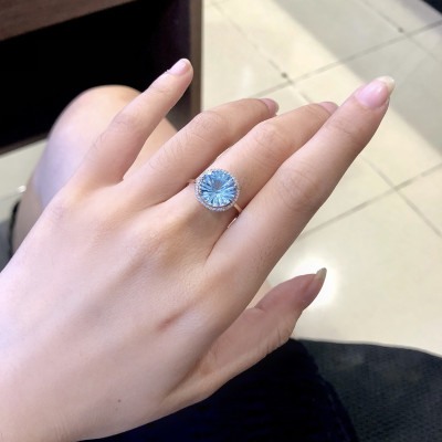Nhẫn Vàng 14K Đính Topaz và 38 Viên Kim Cương Tấm