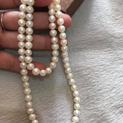 SỢI DÂY CHUỖI NGỌC TRAI DÀI 25CM MÀU TRẮNG XINH GỒM 78 HẠT SIZE HẠT NGỌC TRAI HƠN 7MM 