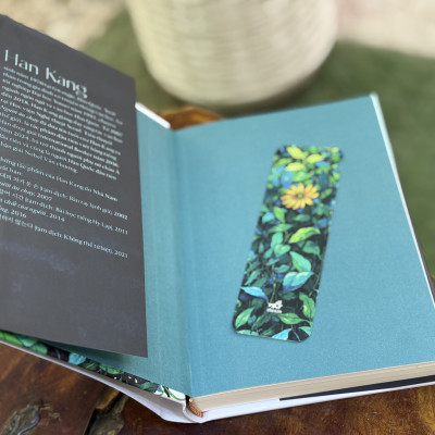 (Bìa cứng 300c phủ UV , giấy 100gsm, tặng bookmark) Người Ăn Chay - Han Kang (Nobel Văn chương 2024) - Nhã Nam