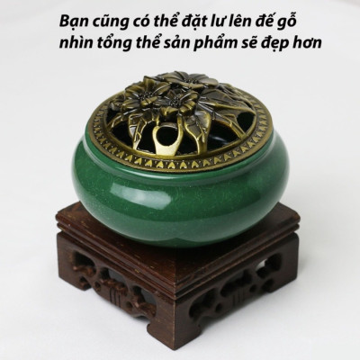 Lư xông trầm bằng gốm có tấm lót chống nóng , chống ố vàng đáy lư , lư hương sứ kèm đế cắm được tất cả các loại nhang , giúp tạo ra bầu không khí trong lành , tĩnh tâm và an lạc