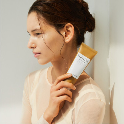 Bộ 3 Sản Phẩm Dưỡng Da Skin1004 Madagascar Centella bao gồm Sữa rửa mặt 125ml + Toner 210ml + Serum 100ml