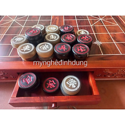 Bộ quân cờ tướng bằng sừng trắng sừng đen sang trọng đẳng cấp kt mặt tròn 4.3x1.5cm