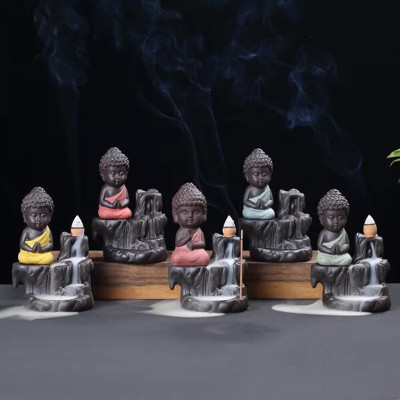 Thác Khói Trầm Hương Tượng Phật ngồi thiền