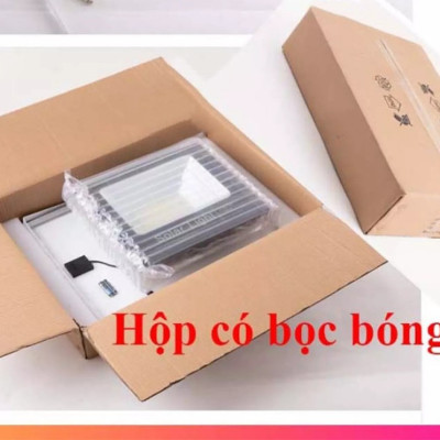 Đèn năng lượng mặt trời chống lóa Vạn Năng Solar 300w