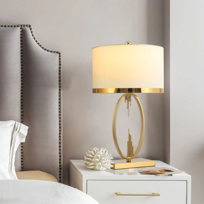 ĐÈN BÀN / ĐÈN ĐẦU GIƯỜNG AZP-582 phong cách đương đại, hàng nhập khẩu AZP