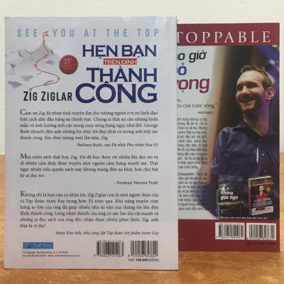 Combo Hai Cuốn Sách Đừng Bao Giờ Từ Bỏ Khát Vọng + Hẹn Bạn Trên Đỉnh Thành Công (Tặng Kèm Postcard DQ)